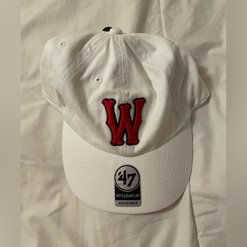 🧢 W Hat